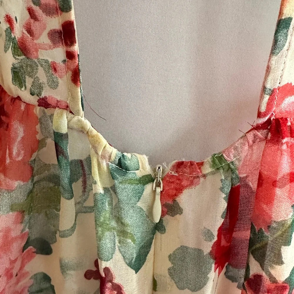 Line & DOT Sheer Floral Peplum Blouse - Picture 7 of 9